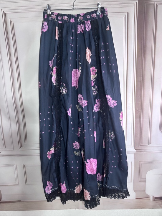 Dresses & Skirts - Floral Navy Pants with Pink Blooms